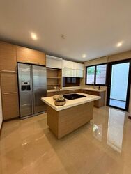 Lornie Road (D11), Terrace #518658791